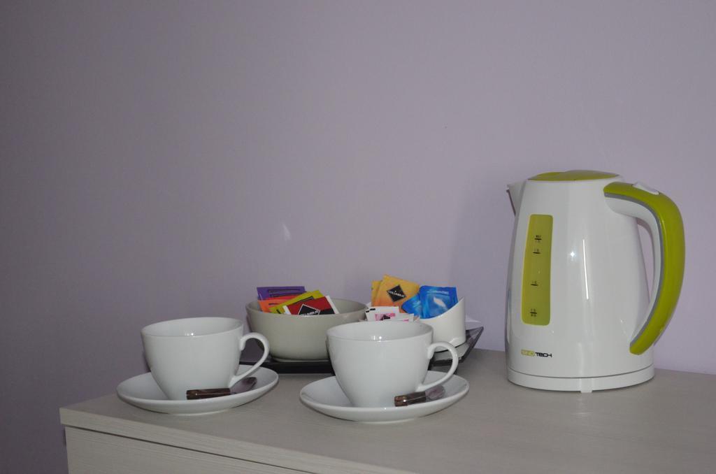 Bed and Breakfast Lambruschini 69 Fiumicino Zimmer foto